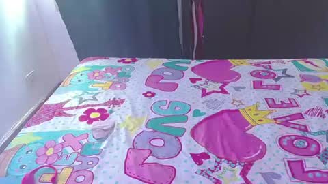 Candy online show from August 1, 8:59 pm