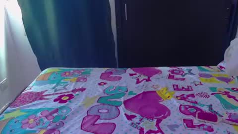 Candy online show from August 11, 6:54 pm