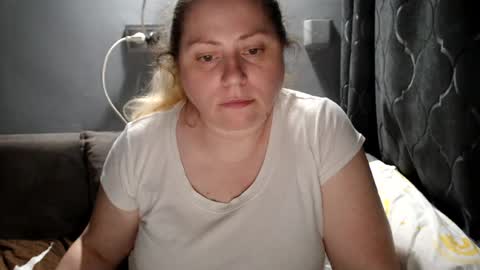 Laura online show from August 9, 10:55 pm