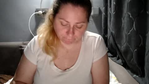 Laura online show from August 10, 2:13 am