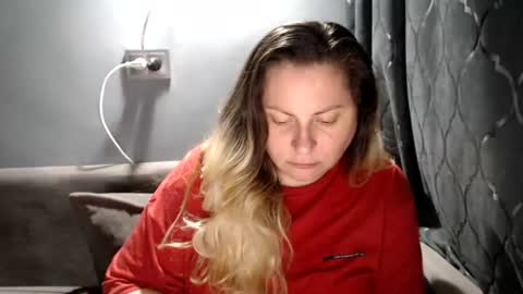 Laura online show from August 13, 12:02 am