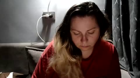 Laura online show from August 15, 12:03 am