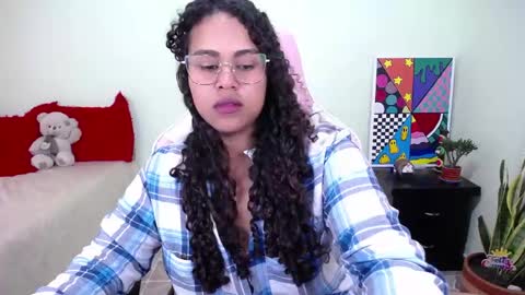 Karen online show from June 3, 9:40 pm