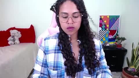 Karen online show from June 3, 11:30 pm