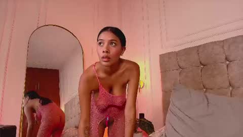 Candy online show from August 5, 5:33 pm