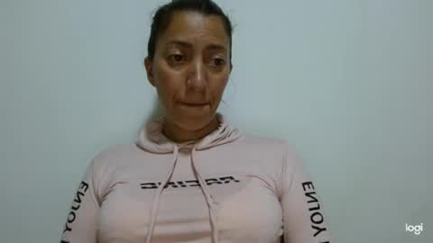 candymilfff online show from July 29, 9:33 pm