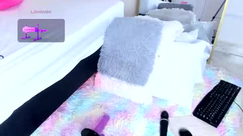 candyrose__ online show from August 5, 4:49 pm