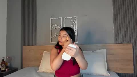 Candys Victoria online show from July 26, 3:33 am