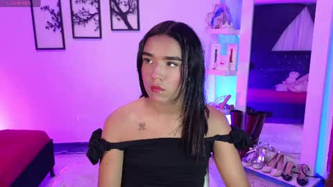 candyy_doll_ online show from August 10, 6:15 am