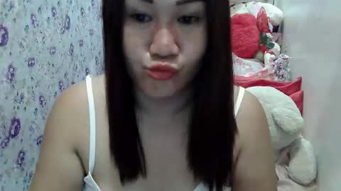 candyyonah03 online show from April 30, 6:44 pm