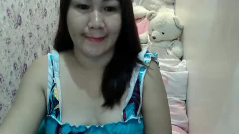 candyyonah03 online show from May 10, 9:39 pm
