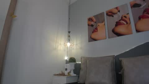 cannelasmith online show from August 6, 12:15 pm