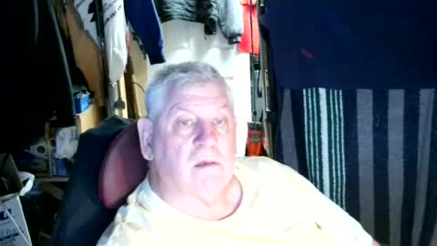 canoelicker69 online show from July 9, 7:08 pm