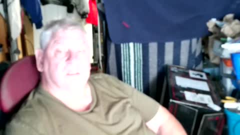 canoelicker69 online show from July 12, 2:34 pm