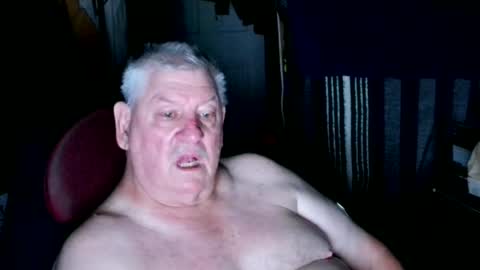 canoelicker69 online show from July 14, 9:02 am