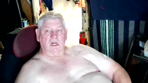canoelicker69 online show from July 14, 5:25 pm