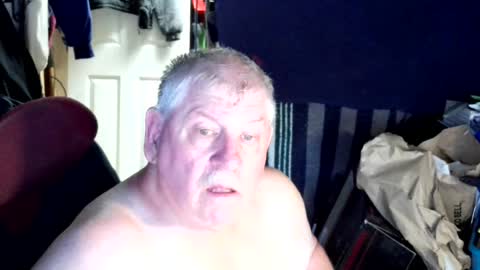 canoelicker69 online show from July 25, 9:08 pm