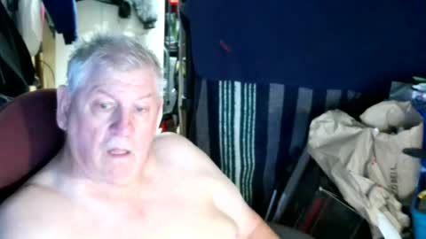 canoelicker69 online show from July 26, 8:14 pm