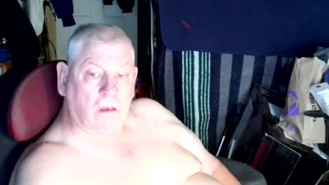 canoelicker69 online show from August 2, 7:10 pm