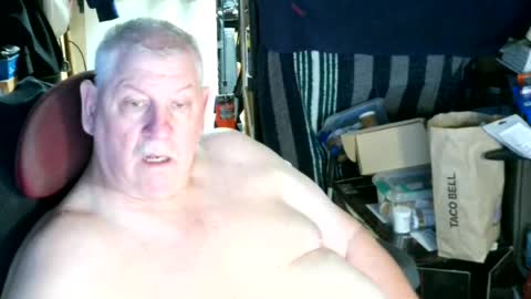 canoelicker69 online show from August 11, 6:54 pm