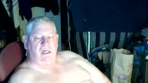 canoelicker69 online show from August 15, 11:58 am