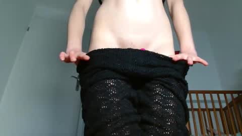 capo939155 online show from May 21, 12:18 pm