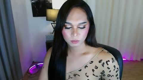 caprize_diva online show from July 24, 6:27 am