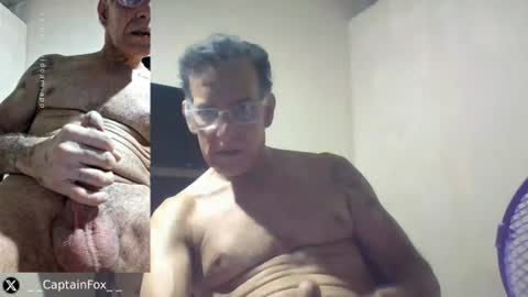 captainfox_ online show from August 4, 2:08 am