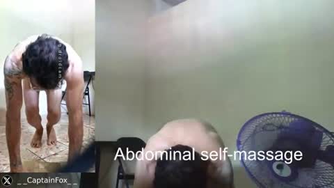 captainfox_ online show from August 4, 4:48 pm
