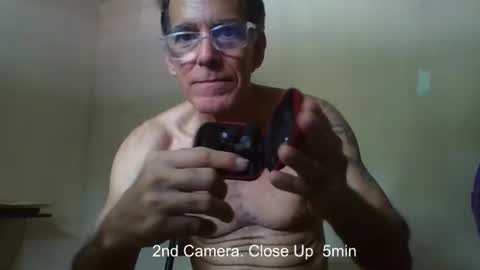captainfox_ online show from August 7, 5:02 pm