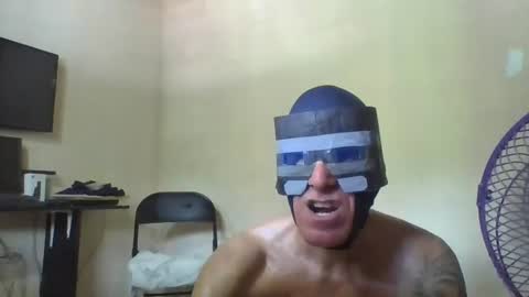 captainfox_ online show from August 7, 7:14 pm