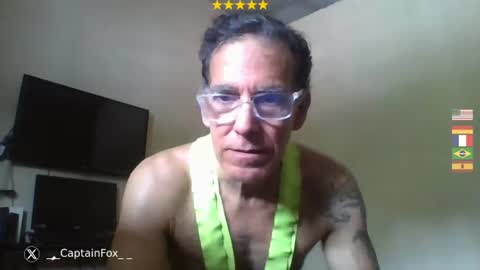 captainfox_ online show from August 15, 3:38 pm
