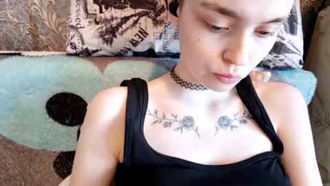 Sara online show from August 8, 2:06 pm