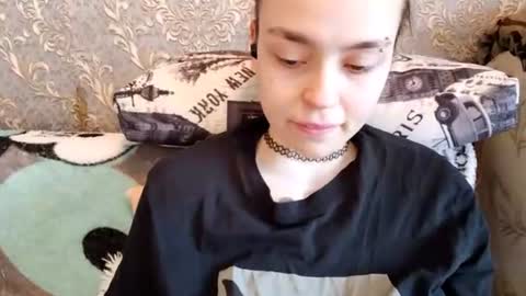Sara online show from August 9, 2:29 pm