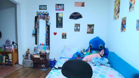      ing  online show from August 13, 4:37 am