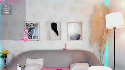 caramel_kiss_ online show from August 1, 4:51 am