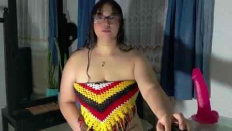 LILI online show from August 16, 11:31 pm