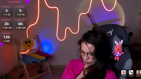 Mary online show from June 20, 4:29 pm