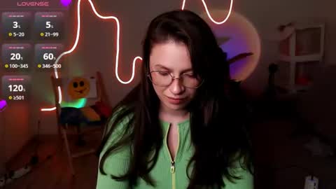 Mary online show from June 22, 5:24 pm