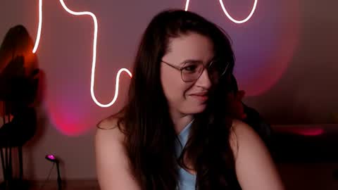 Mary online show from August 16, 8:24 pm
