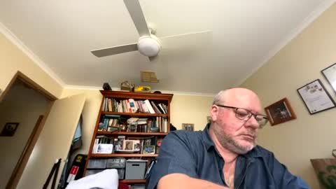 careroz online show from August 3, 2:51 am