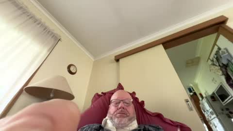 careroz online show from August 11, 1:51 am