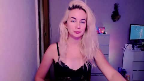 Carin online show from July 29, 4:36 pm
