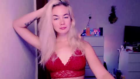 Carin online show from August 5, 4:32 am
