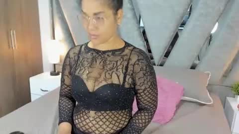 carla_fox__ online show from August 4, 10:18 pm