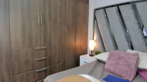 carla_fox__ online show from August 11, 12:34 am