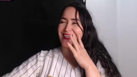 carla_naugthy_ online show from August 6, 5:45 pm