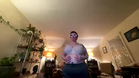 carlacee online show from February 22, 8:24 am