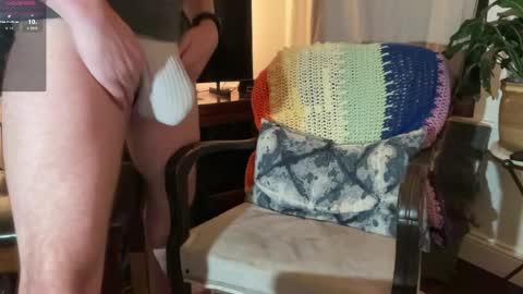 carlhung 69 hairy friends gay bi online show from April 26, 3:46 am