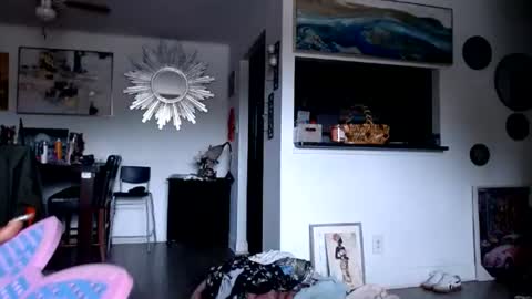 Carlie online show from August 1, 7:53 pm